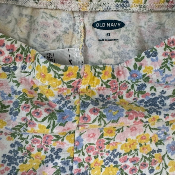 Toddler Girls Shorts Bundle - Picture 2 of 6